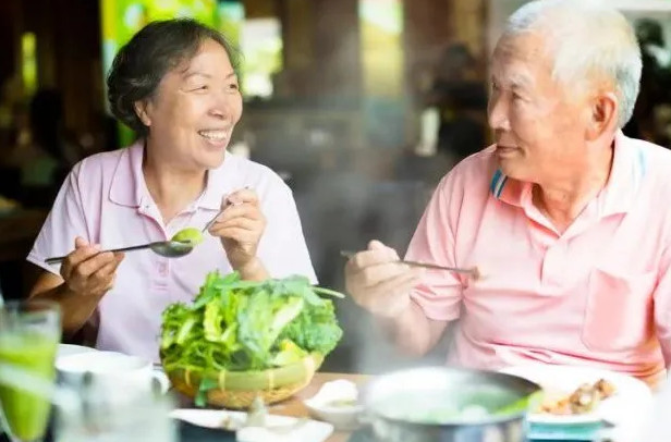 Đường huyết là 6,2 vào buổi sáng khi bụng đói, điều này có bình thường không?